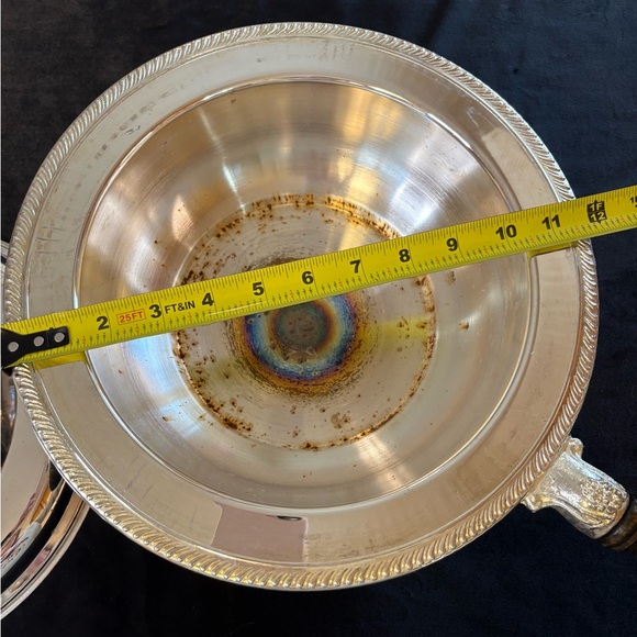 Silver Lidded Pan with Wooden Handle - Picture 10 of 12